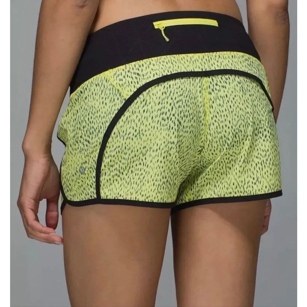 Lululemon Hotty Hot Shorts Dottie Dash Clarity Yellow